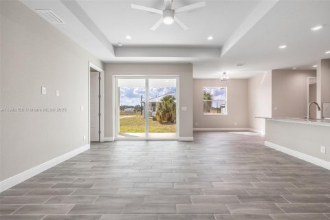 Casa en venta en LaBelle, Florida, 4 dormitorios, 154.4 m2 № 1957299 - foto 4