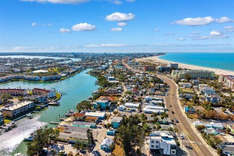 Land in Treasure Island, Florida № 1637319 - photo 8