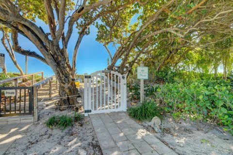 Condo à Ocean Ridge, Floride, 2 chambres № 2146713