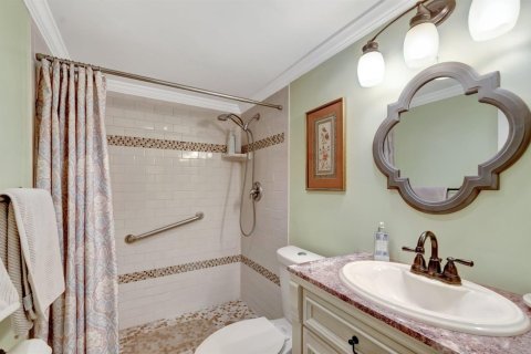 Condo in Ocean Ridge, Florida, 2 bedrooms № 2146713 - photo 25