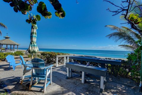 Condo in Ocean Ridge, Florida, 2 bedrooms № 2146713 - photo 3