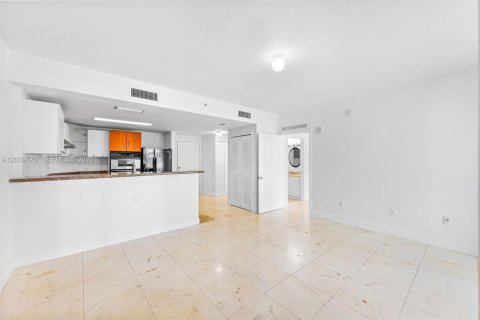 Apartment in Miami, Florida 1 bedroom, 58.53 sq.m. № 2072738