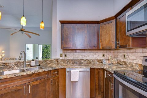 Copropriété à louer à Tampa, Floride: 2 chambres, 113.81 m2 № 2427050 - photo 11