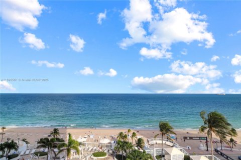Hotel in Fort Lauderdale, Florida 1 bedroom, 95.5 sq.m. № 2154446 - photo 24