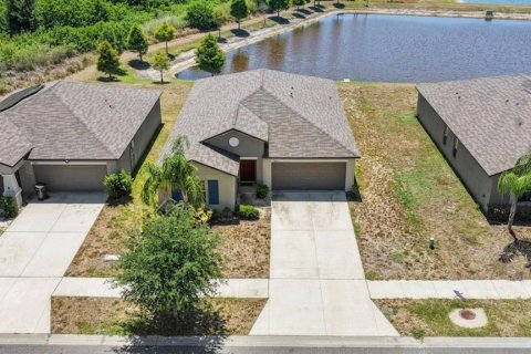 House in Ruskin, Florida 4 bedrooms, 179.77 sq.m. № 2284311