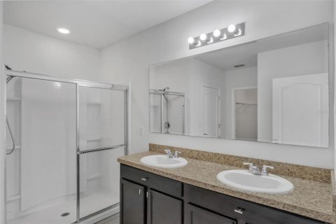 House in Kissimmee, Florida 4 bedrooms, 171.5 sq.m. № 2204600 - photo 19