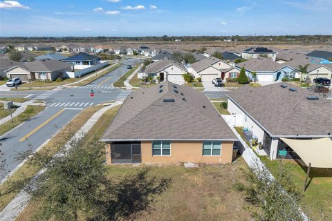 House in Kissimmee, Florida 4 bedrooms, 171.5 sq.m. № 2204600 - photo 25