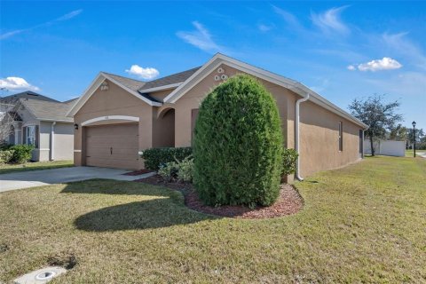 House in Kissimmee, Florida 4 bedrooms, 171.5 sq.m. № 2204600 - photo 2