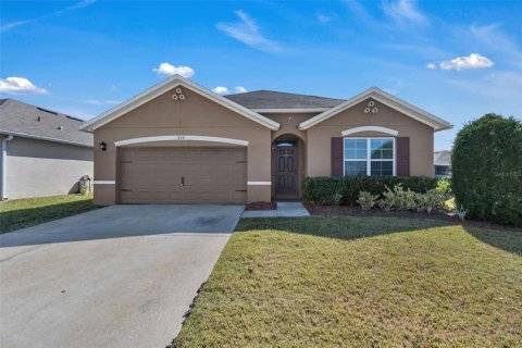 House in Kissimmee, Florida 4 bedrooms, 171.5 sq.m. № 2204600 - photo 22