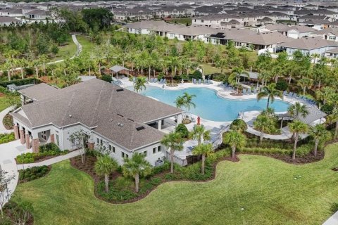 House in Kissimmee, Florida 4 bedrooms, 171.5 sq.m. № 2204600 - photo 30
