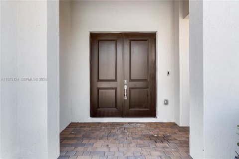 House in Miramar, Florida 3 bedrooms, 190.17 sq.m. № 2044389 - photo 6