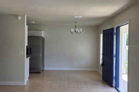 Apartamento en alquiler en Ocala, Florida, 3 dormitorios, 102.84 m2 № 1744478 - foto 3