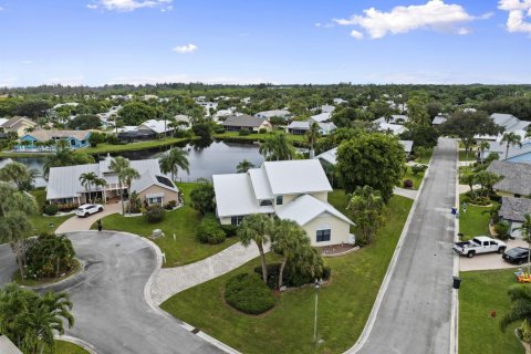 Casa en venta en Hobe Sound, Florida, 4 dormitorios, 207.73 m2 № 2078360 - foto 4