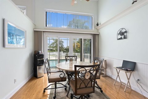 Casa en venta en Hobe Sound, Florida, 4 dormitorios, 207.73 m2 № 2078360 - foto 13