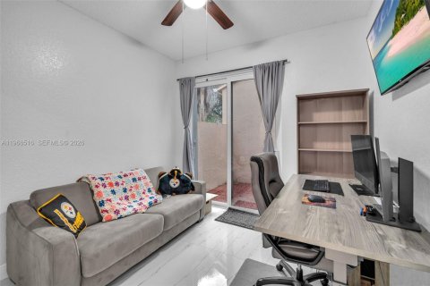 Купить виллу или дом в Пемброк-Пайнс, Флорида 3 спальни, 146.97м2, № 2028214 - фото 21