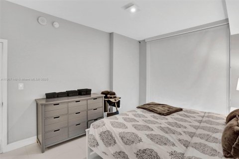 Купить кондоминиум в Санни-Айлс-Бич, Флорида 2 спальни, 146.69м2, № 1967091 - фото 24