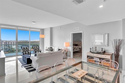 Купить кондоминиум в Санни-Айлс-Бич, Флорида 2 спальни, 146.69м2, № 1967091 - фото 7