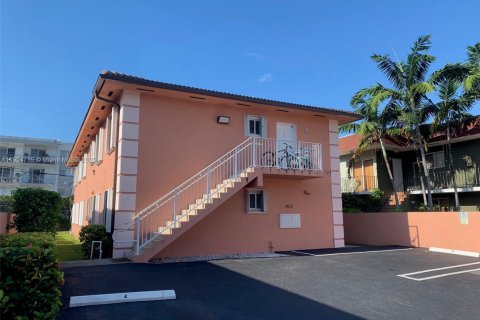 Villa ou maison à louer à Miami, Floride: 1 chambre, 65.03 m2 № 1956610 - photo 1