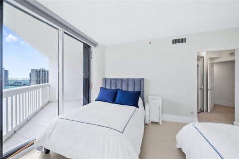 Condominio en venta en Aventura, Florida, 3 dormitorios, 244.33 m2 № 2058735 - foto 15