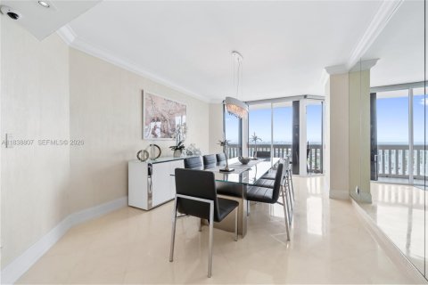Condominio en venta en Aventura, Florida, 3 dormitorios, 244.33 m2 № 2058735 - foto 9