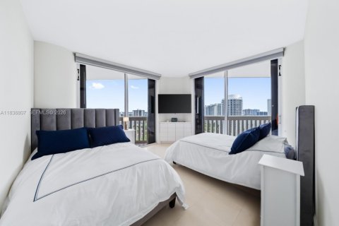 Condominio en venta en Aventura, Florida, 3 dormitorios, 244.33 m2 № 2058735 - foto 16