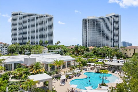 Condominio en venta en Aventura, Florida, 3 dormitorios, 244.33 m2 № 2058735 - foto 21