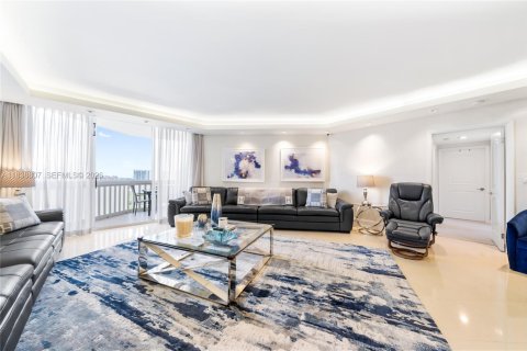 Condominio en venta en Aventura, Florida, 3 dormitorios, 244.33 m2 № 2058735 - foto 4