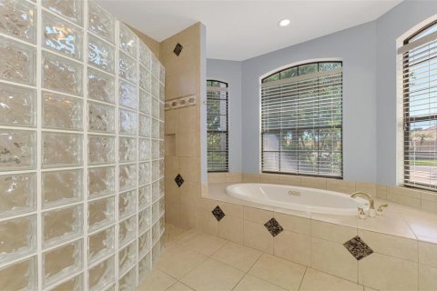 Villa ou maison à vendre à Sarasota, Floride: 4 chambres, 332.31 m2 № 2151330 - photo 30