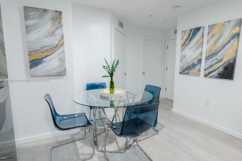 Condominio en venta en Miami, Florida, 2 dormitorios, 77.76 m2 № 1807808 - foto 4