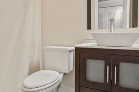 Condominio en venta en Deerfield Beach, Florida, 1 dormitorio, 66.8 m2 № 2085661 - foto 25