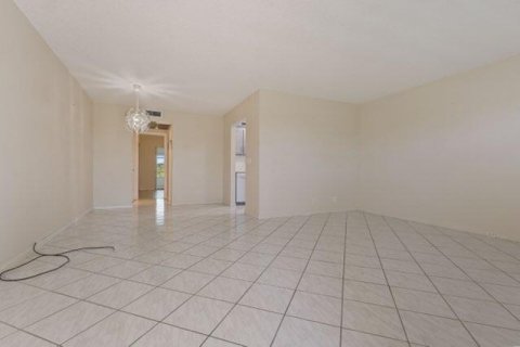 Condominio en venta en Deerfield Beach, Florida, 1 dormitorio, 66.8 m2 № 2085661 - foto 21