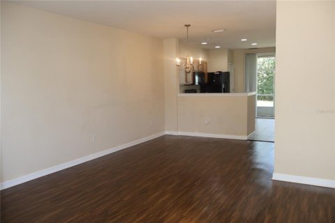 Townhouse in Ocala, Florida 2 bedrooms, 105.35 sq.m. № 1901632 - photo 2