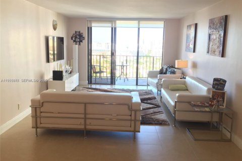 Copropriété à vendre à Aventura, Floride: 2 chambres, 102.56 m2 № 1963293 - photo 5