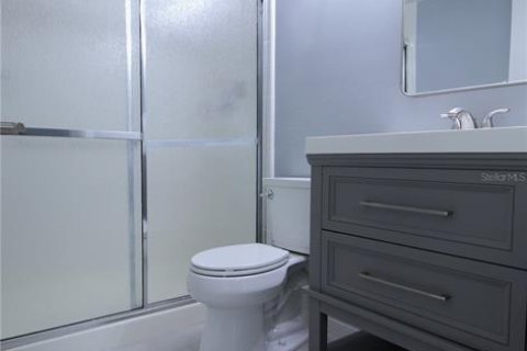 Купить кондоминиум в Тарпон-Спрингс, Флорида 8 комнат, 90.95м2, № 2102677 - фото 20