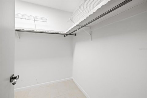 Condo in Saint Petersburg, Florida, 2 bedrooms  № 1515677 - photo 14