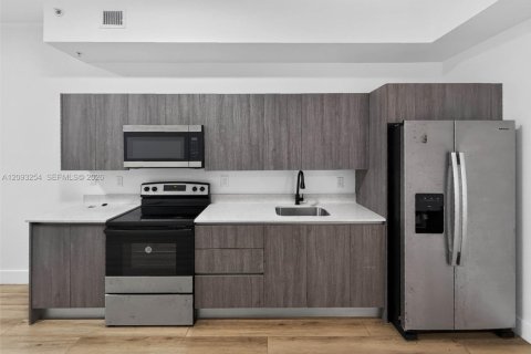 Apartment in Miami, Florida 2 bedrooms, 74.32 sq.m. № 2381708 - photo 4
