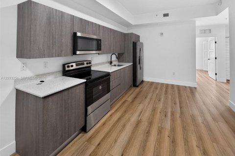 Apartment in Miami, Florida 2 bedrooms, 74.32 sq.m. № 2381708 - photo 3