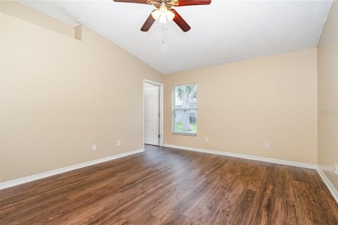House in Melbourne, Florida 4 bedrooms, 176.7 sq.m. № 1913355 - photo 8
