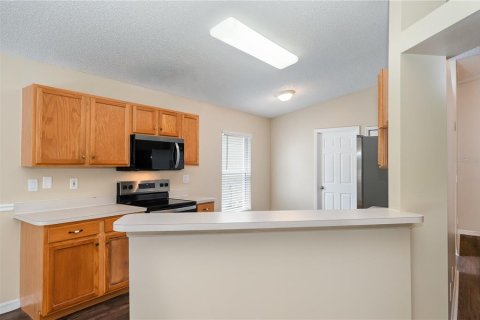 House in Melbourne, Florida 4 bedrooms, 176.7 sq.m. № 1913355 - photo 5