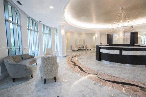 Снять в аренду кондоминиум в Холливуд, Флорида 1 спальня, 69.21м2, № 1990794 - фото 13