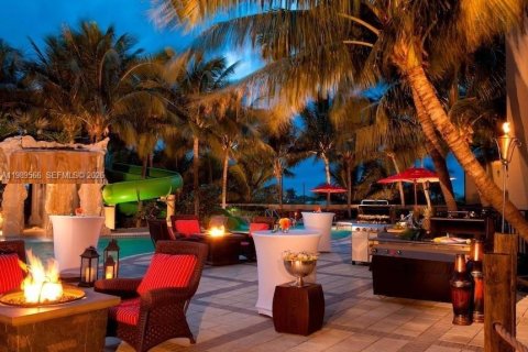 Condo in Riviera Beach, Florida, 2 bedrooms  № 2052072 - photo 12