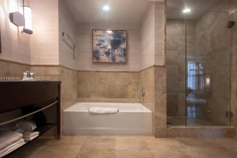 Condo in Riviera Beach, Florida, 2 bedrooms  № 2052072 - photo 20