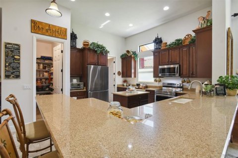 House in Kissimmee, Florida 3 bedrooms, 186.83 sq.m. № 1264939 - photo 8