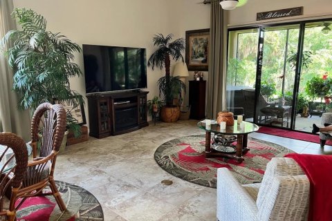 House in Kissimmee, Florida 3 bedrooms, 186.83 sq.m. № 1264939 - photo 12