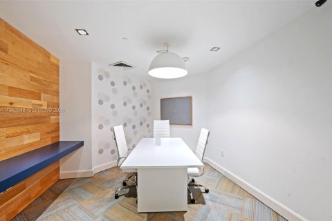 Copropriété à louer à Miami, Floride: 1 chambre, 65.22 m2 № 2025667 - photo 22