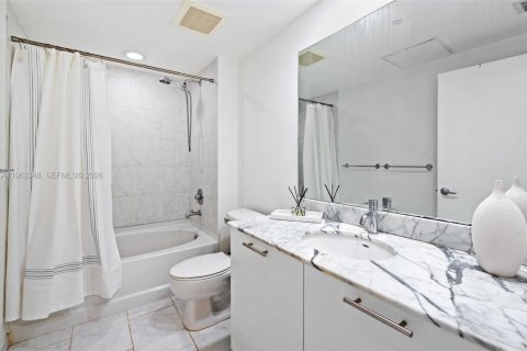 Copropriété à louer à Miami, Floride: 1 chambre, 65.22 m2 № 2025667 - photo 14