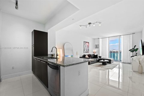Copropriété à louer à Miami, Floride: 1 chambre, 65.22 m2 № 2025667 - photo 7