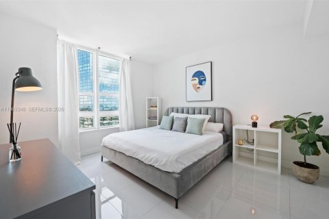 Copropriété à louer à Miami, Floride: 1 chambre, 65.22 m2 № 2025667 - photo 12