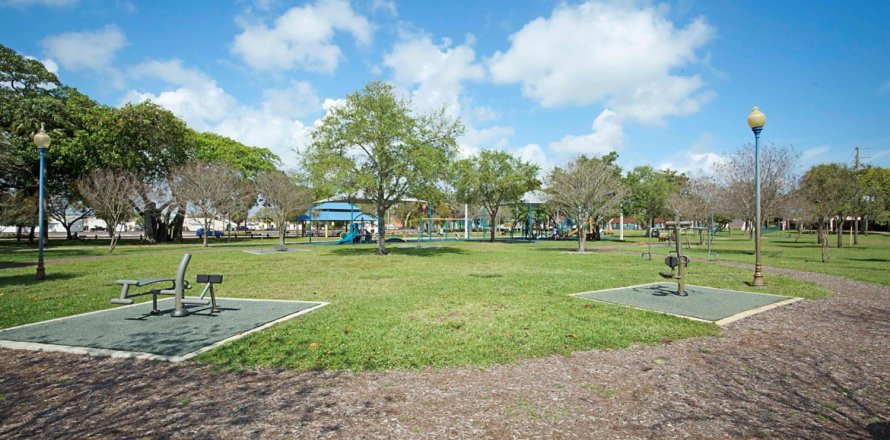 Villa ou maison à West Palm Beach, Floride 2 chambres, 94.02 m2 № 1097526