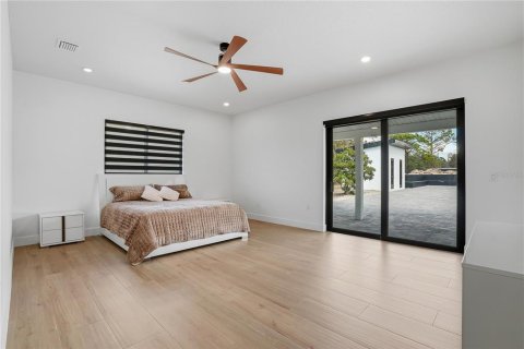 House in Spring Hill, Florida 3 bedrooms, 251.21 sq.m. № 2195099 - photo 29